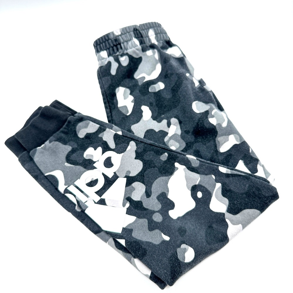 Adidas Boys M 10/12 Gray Camo Fleece Joggers Sweatpants Streetwear Fall